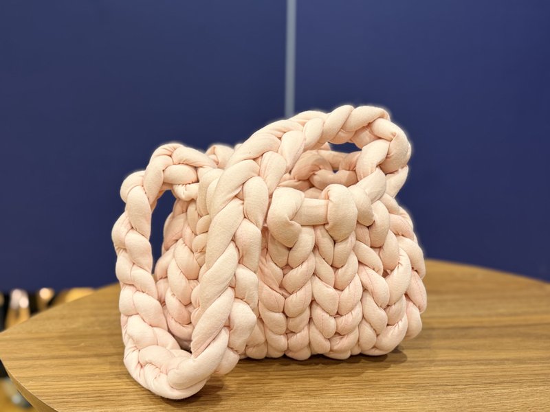 Chunky crochet bag